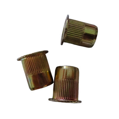 고강성 황색 진크 접착 탄소 강철 힌드 오픈 리벳 견과류 둥근 머리