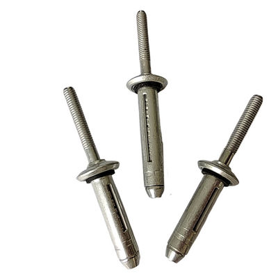 슬라이드 리니쉬 와 오래 지속 되는 특징 을 가진 완벽한 방수 랜턴 을 찾아라